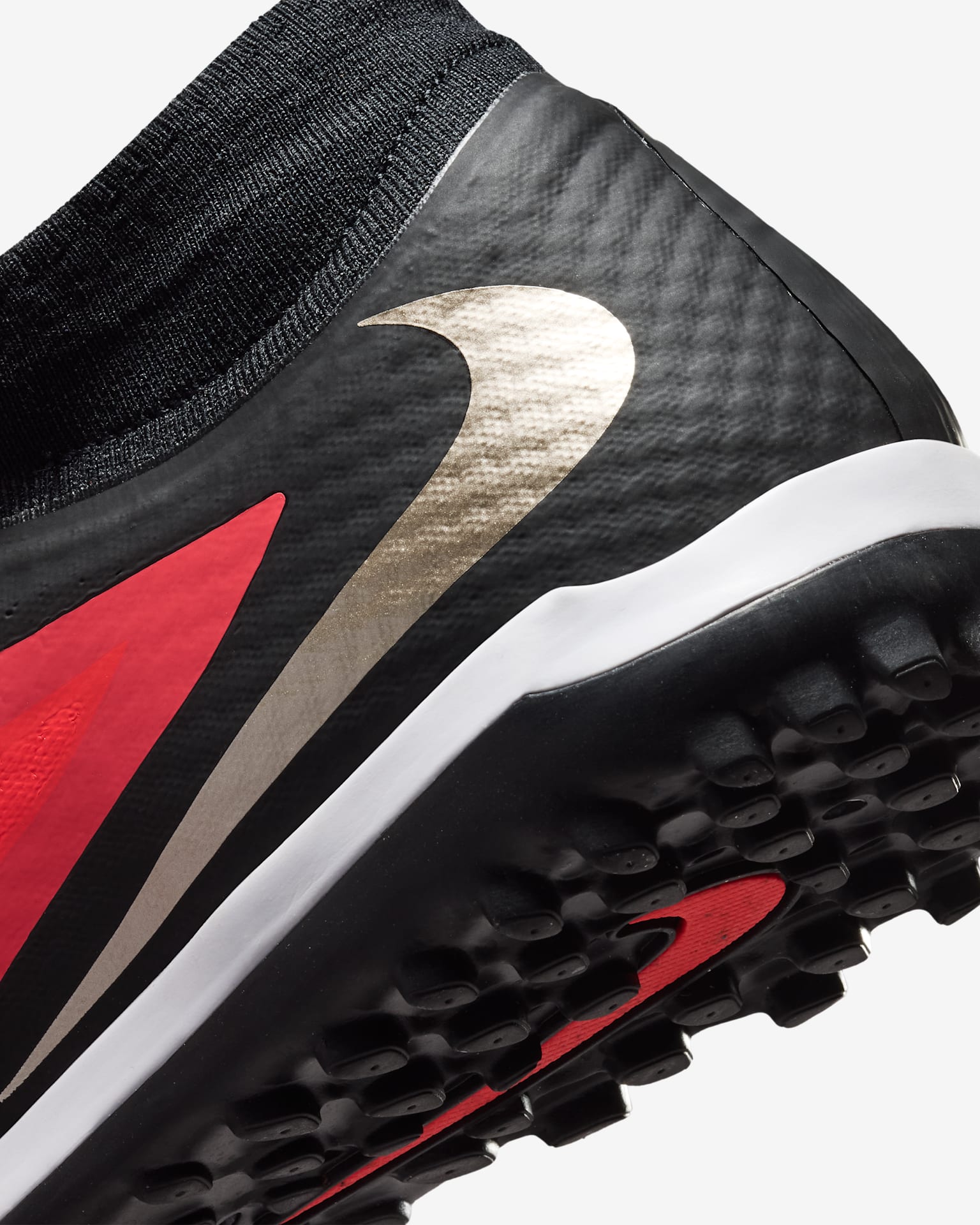 NIKE公式】ナイキ ファントム 6 HIGH アカデミー ターフ サッカー